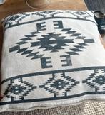 Mooi sierkussen Mood Collection, Ophalen, Zo goed als nieuw, Wit, Vierkant