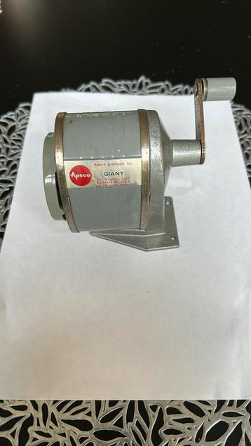 Apsco Giant Pencil Sharpener beschikbaar voor biedingen