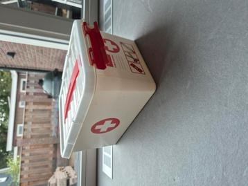 Sunware EHBO doos / Verbanddoos 6L met extra verdeler. beschikbaar voor biedingen