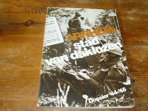 Arnhem : Stad van daklozen (evacuatie, plundering 44-45, Wo2, Boeken, Geschiedenis | Vaderland, Zo goed als nieuw, 20e eeuw of later