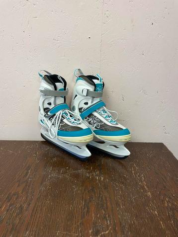 Nette Ijshockeyschaatsen - Maat 41 beschikbaar voor biedingen