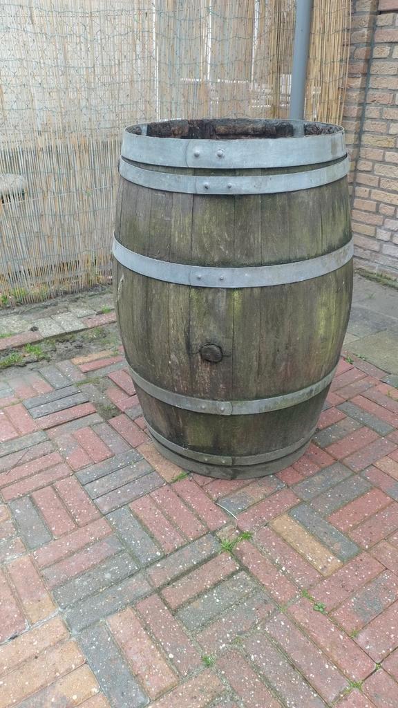 Regenton, Tuin en Terras, Bloembakken en Plantenbakken, Gebruikt, Hout, Rond, Ophalen