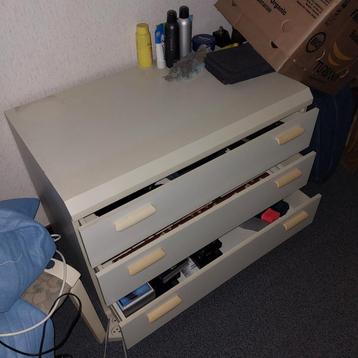 Kledingdressoir wit 3 laden beschikbaar voor biedingen