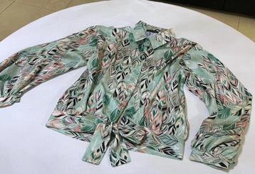 Prachtige dames blouse met bladeren print maat L nieuw beschikbaar voor biedingen