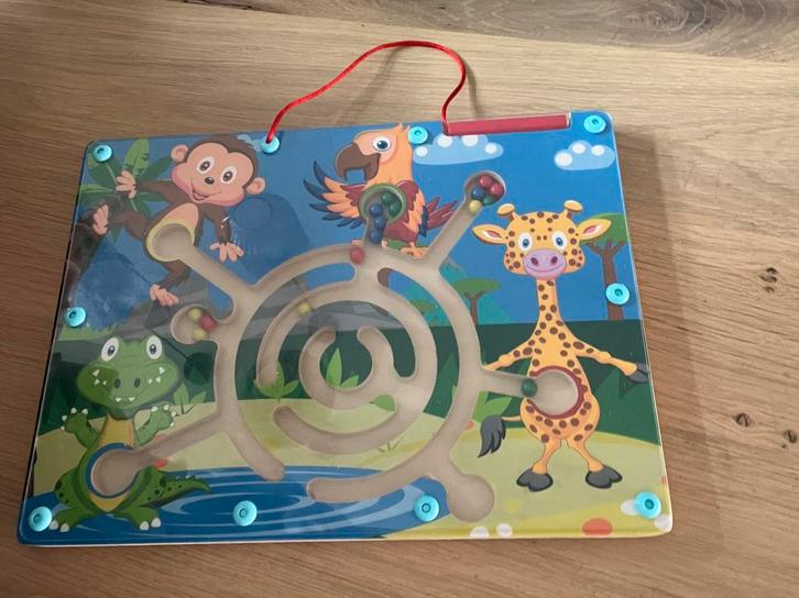 Houten Magnetische Puzzel met Balletjes, Kinderen en Baby's, Speelgoed | Educatief en Creatief, Gebruikt, Puzzelen, Ophalen of Verzenden