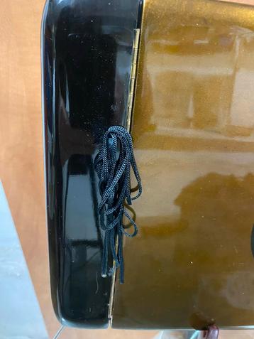 Oosters fotoalbum, gelakt hout beschikbaar voor biedingen