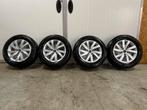 Volkswagen passat 215/60 R16 winterset, Auto-onderdelen, 16 inch, Banden en Velgen, Personenwagen, Gebruikt