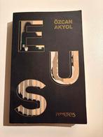 Eus - Özcan Akyol, Boeken, Ophalen of Verzenden, Zo goed als nieuw