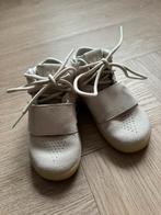 Baby schoenen Adidas beige Suède maat 21, Nieuw, Schoentjes, Ophalen of Verzenden, Jongetje of Meisje