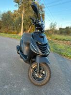 Piaggio Zip 4t 50cc BROM 2018, Fietsen en Brommers, Scooters | Piaggio, Zip, Ophalen of Verzenden, Zo goed als nieuw, Benzine