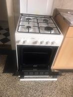 Gasfornuis en oven, Witgoed en Apparatuur, Fornuizen, 60 cm of meer, Zo goed als nieuw, Gas, Vrijstaand