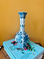 Delfts blauw vaasje, Antiek en Kunst, Antiek | Vazen, Ophalen of Verzenden