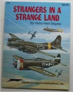 Strangers in a Strange Land, Vol. 1, Boeken, Oorlog en Militair, Nieuw, Hans-Heiri Stapfer, Ophalen of Verzenden, Luchtmacht
