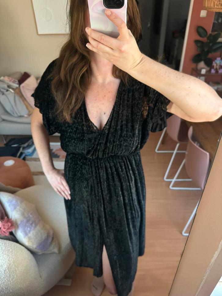 Prachtig zwarte jurk van Masscob maat S, Kleding | Dames, Jurken, Zo goed als nieuw, Maat 36 (S), Zwart, Onder de knie, Ophalen of Verzenden