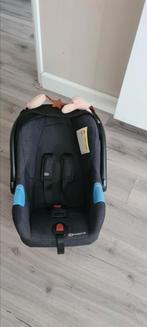 Kinderkraft maxi cosi met adapters, Overige merken, Autogordel, Ophalen of Verzenden, Zo goed als nieuw