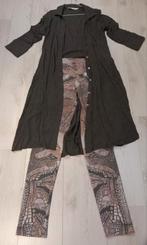 Setje: doorknoop blouse met legging, Maat 38/40 (M), Ophalen of Verzenden, Zo goed als nieuw