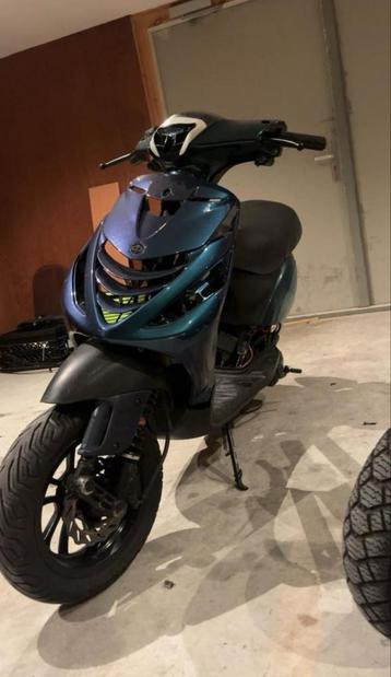 Piaggio zip SP Voorvork met YSS Schokbreker beschikbaar voor biedingen