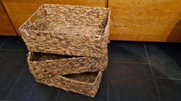 3 rieten opbergmanden beschikbaar voor biedingen
