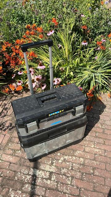 Stanley gereedschapskoffer / trolley beschikbaar voor biedingen