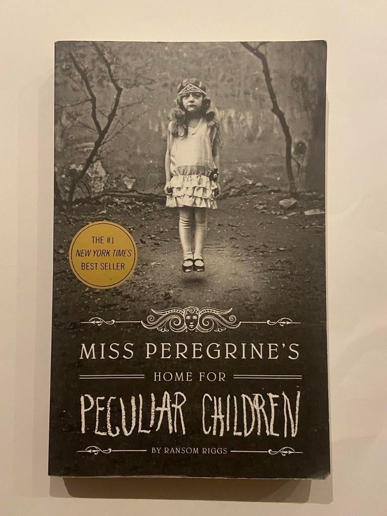 Boek: Miss Peregrine’s Home for Peculiar Children - Riggs, Boeken, Ophalen of Verzenden, Gelezen, Ransom Riggs