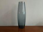 Iittala, Finland: vaas 2790 in blauw Tapio Wirkkala 1956, Antiek en Kunst, Antiek | Glas en Kristal, Ophalen of Verzenden