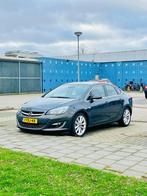 Opel Astra 1.4 Turbo Ecotec 103KW 4-D 2014 Grijs, Auto's, Opel, Voorwielaandrijving, Euro 5, 1250 kg, 4 cilinders