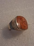 Zilveren ring met koraal -- ringmaat 19, Gebruikt, Verzenden, 19 tot 20, Oranje