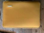 Laptop hoes sleeve Mc Book 13 inch geel zgan, Computers en Software, Laptophoezen, Ophalen of Verzenden, 13 inch, Zo goed als nieuw