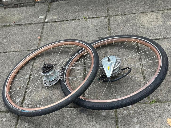 Cortina Ecomo 24volt - 250W 28" voorwiel & achterwiel 8V ., Fietsen en Brommers, Fietsonderdelen, Gebruikt, Algemeen, Wiel, Ophalen of Verzenden