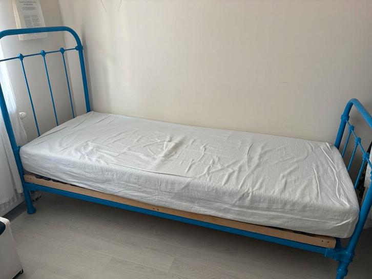 Antiek Frans Ledikant - 80cm breed, Huis en Inrichting, Slaapkamer | Bedden, Gebruikt, Eenpersoons, 80 cm, 200 cm, Metaal, Blauw