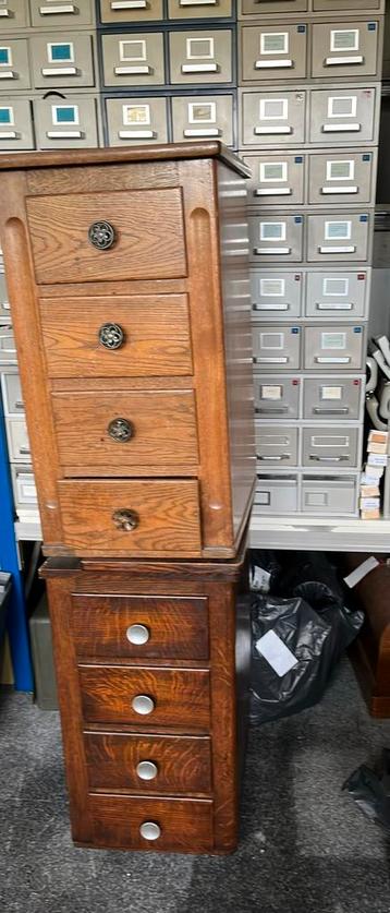 Ladenkastjes van oude naaimachine meubel beschikbaar voor biedingen