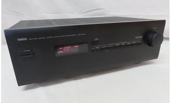 Yamaha DSP E-200 processor versterker, Audio, Tv en Foto, Versterkers en Receivers, Zo goed als nieuw, 120 watt of meer, Yamaha