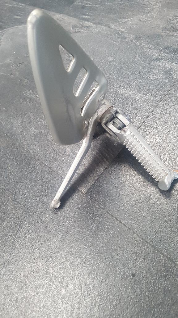 Suzuki GSX-R voetsteun compleet – origineel – goede staat, Motoren, Tuning en Styling, Ophalen of Verzenden