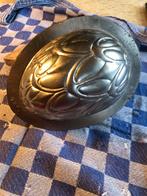 Oude chocoladevorm paasei, Ophalen