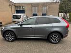 Volvo XC60 2.0 T5 AUT 2017 Grijs, Auto's, Volvo, Automaat, 15 km/l, 1969 cc, XC60