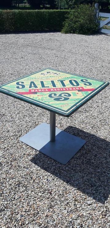 Bistro tafel houten blad Salitos ijssalon  UNIEK ITEM  beschikbaar voor biedingen