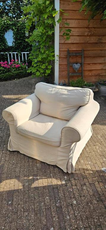 2 stuk gratis ikea Ektorp stoel - afbeelding 1