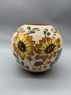 Gouda Plateel bolvaas Zonnebloem, Antiek en Kunst, Antiek | Keramiek en Aardewerk, Ophalen of Verzenden