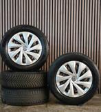Nette 15" Orig Volkswagen Polo Velgen+Goede Allseason Banden, Auto-onderdelen, Banden en Velgen, Gebruikt, 15 inch, Banden en Velgen