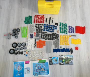Heel veel K’nex in handige opbergkoffer beschikbaar voor biedingen