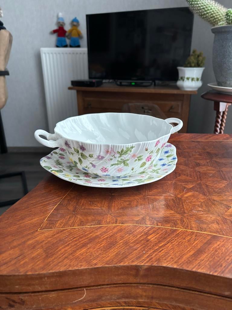 Ridgway Queens Country Meadow Schaal met Onderbord, Antiek en Kunst, Antiek | Porselein, Ophalen of Verzenden