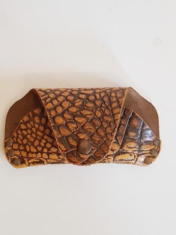 bril etui krokodillenleer beschikbaar voor biedingen