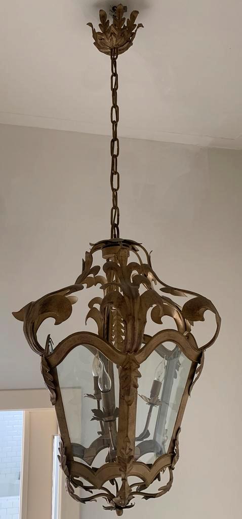 Grote Gietijzeren hallamp / kroonluchter / paleislamp, Huis en Inrichting, Lampen | Kroonluchters, Zo goed als nieuw, Glas, Metaal