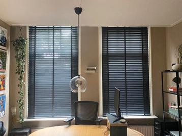 2 Jaloezieën | Zeer goede staat | 50 mm lindenhout beschikbaar voor biedingen