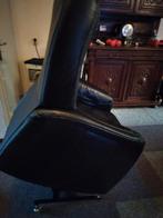 Sta-op-stoel, Huis en Inrichting, Fauteuils, Minder dan 75 cm, Leer, Ophalen of Verzenden, Zo goed als nieuw