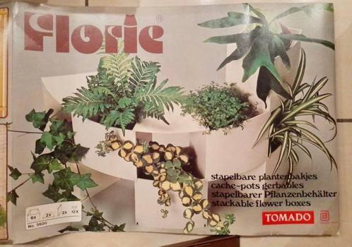 Vintage Tomado Florie stapelbare plantenbakjes, Verzamelen, Retro, Huis en Inrichting, Ophalen
