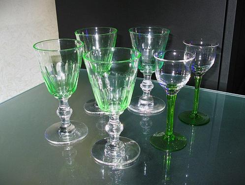 Annagroen Uranium glas antieke glazen 4 + 2, Antiek en Kunst, Antiek | Glas en Kristal, Ophalen of Verzenden