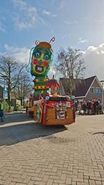 Carnavalswagen Rupsje Nooitgenoeg - Papiermaché, Hobby en Vrije tijd, Feestartikelen, Ophalen, Gebruikt, Versiering, Carnaval
