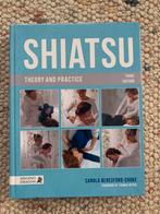 Shiatsu theory and practice Carola Beresford-Cooke, Boeken, Ophalen of Verzenden, Zo goed als nieuw, Overige onderwerpen