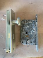 Kastdeur beslag met slot (2x), Ophalen of Verzenden